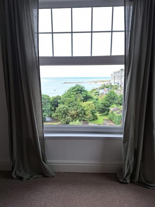 Seasalt Loft Apartment บาร์มัธ ภายนอก รูปภาพ